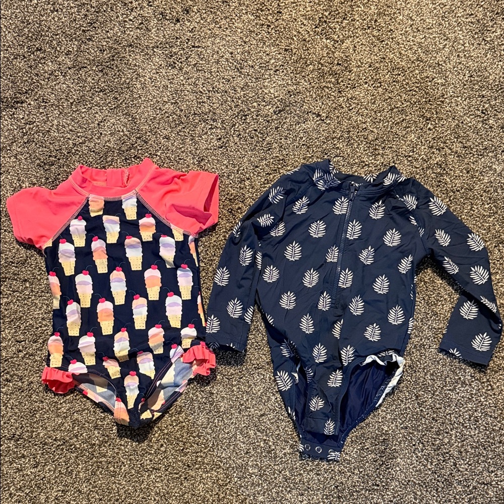 Rash guard style swim suits